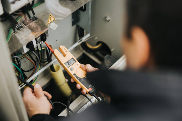 Best Affordable Electrician  in Clarinda, IA